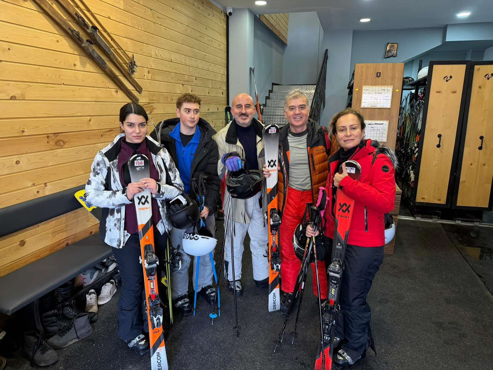 Sport4You ski equipment